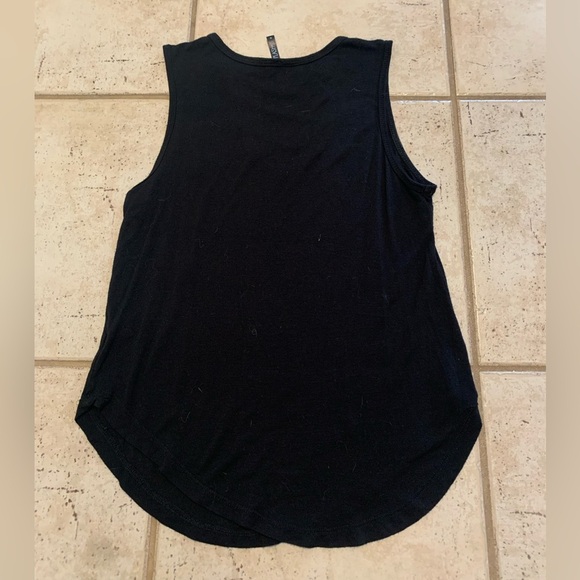 Splash Black Criss-Cross Cutout Neck Tank Top - Size Medium - Picture 5 of 5